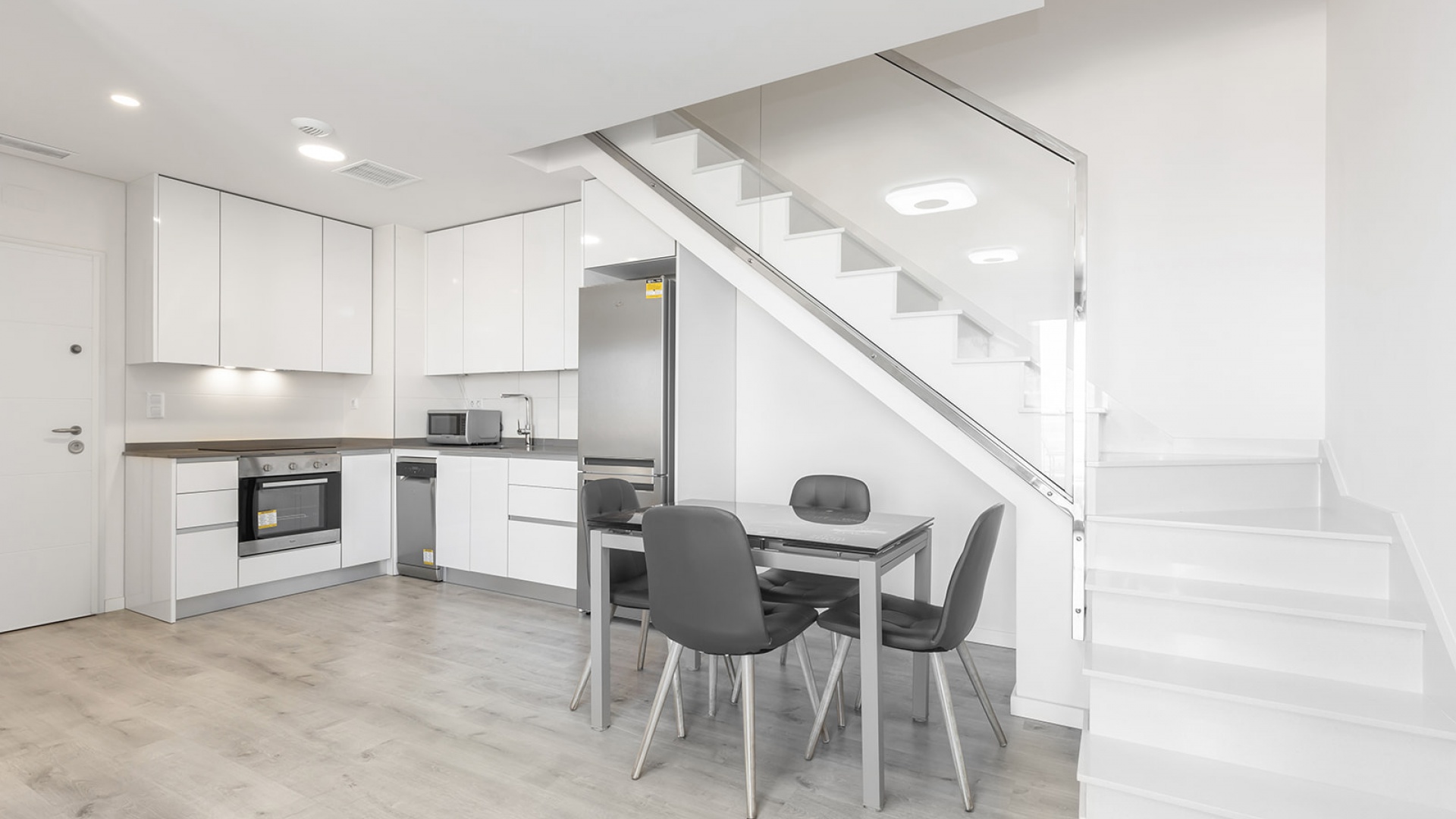 Resale - Apartment - Villamartin