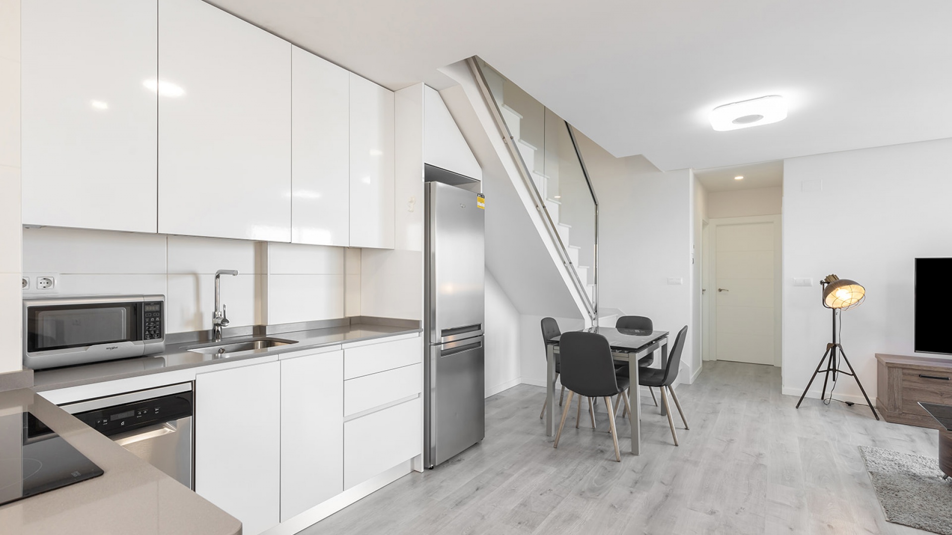 Resale - Apartment - Villamartin