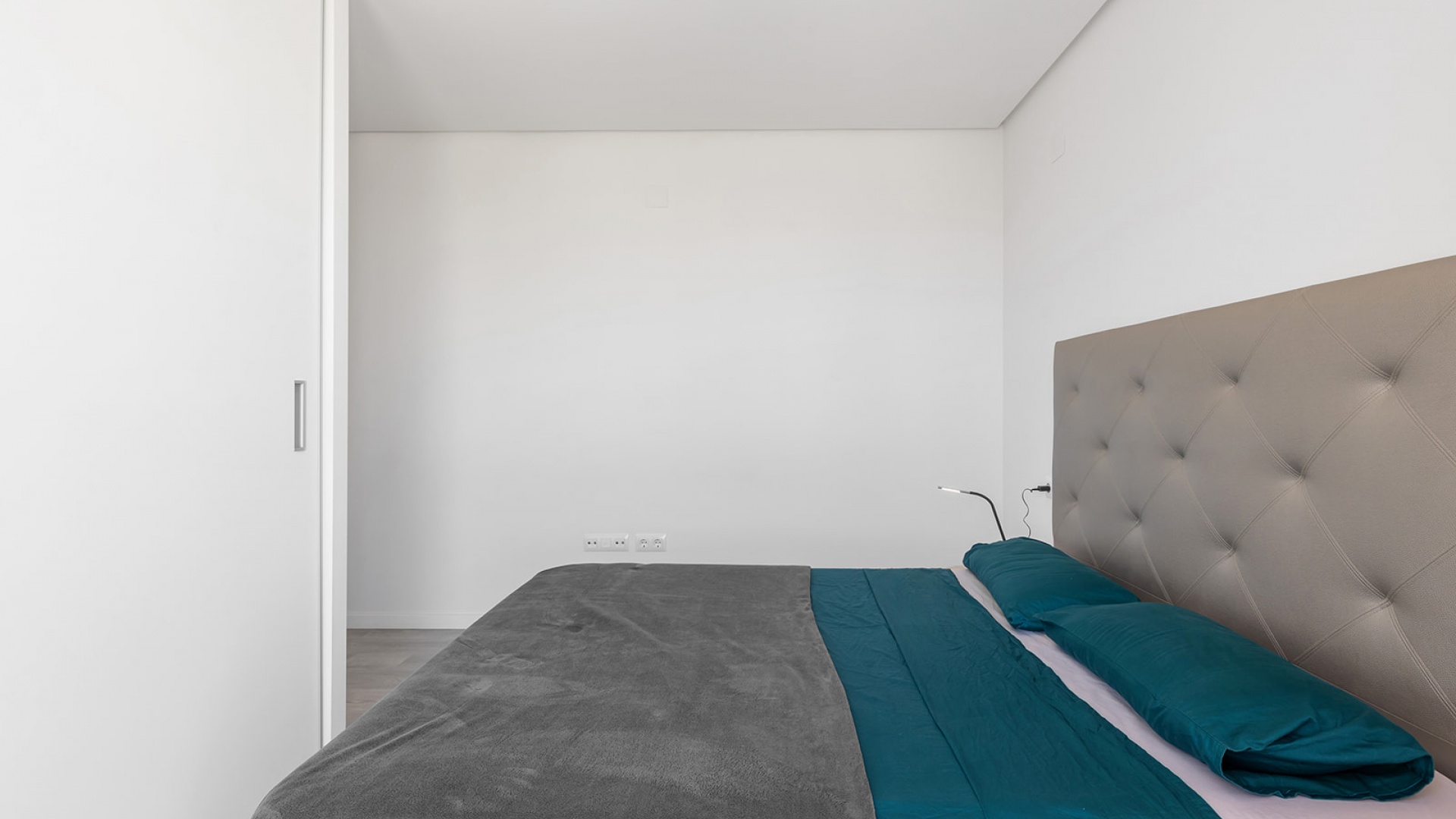 Resale - Apartment - Villamartin