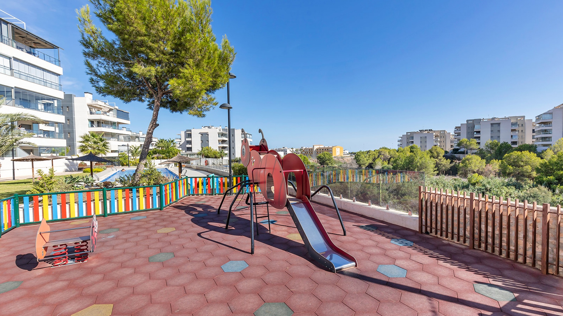 Resale - Apartment - Villamartin