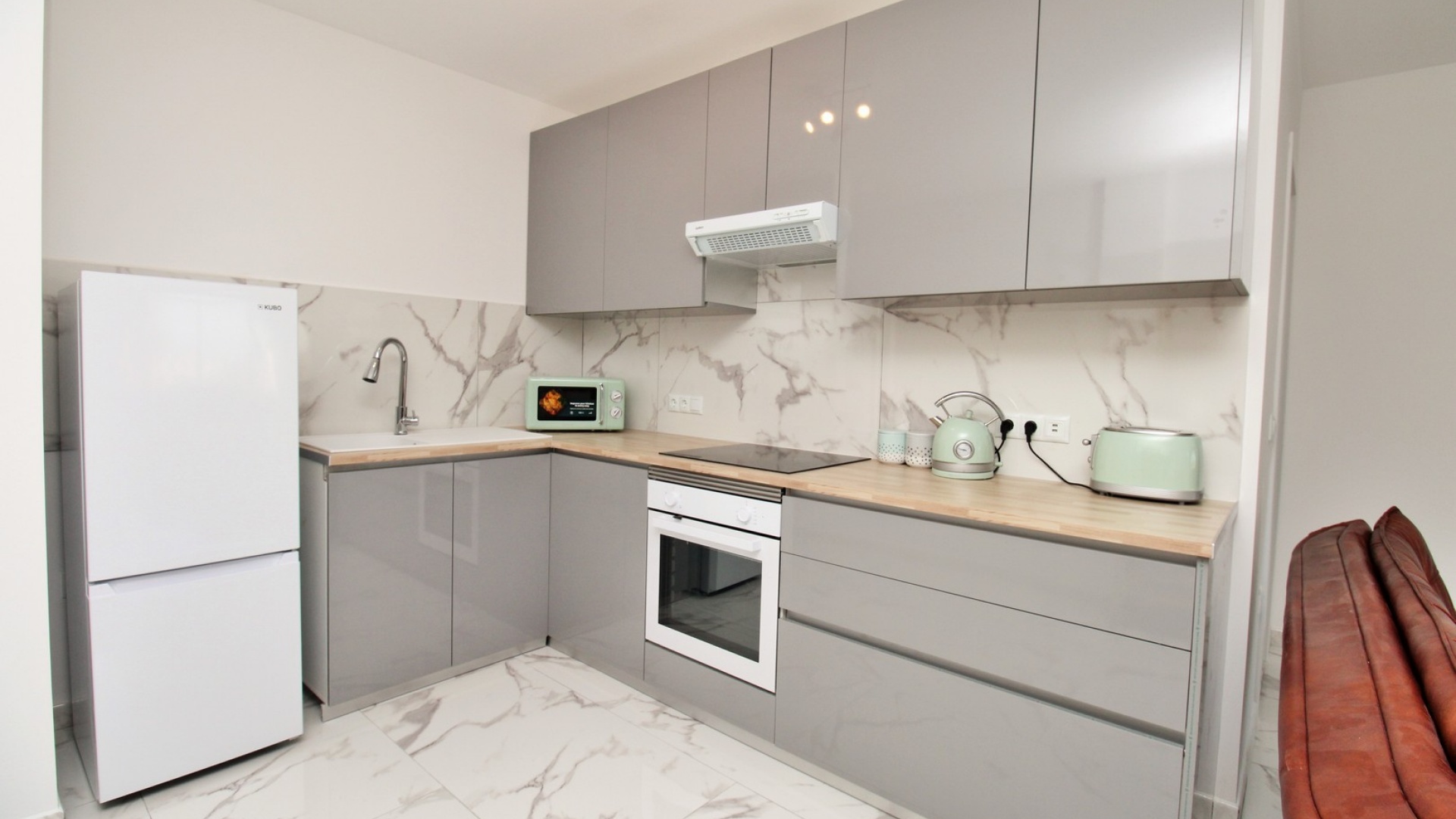 Resale - Apartment - Villamartin