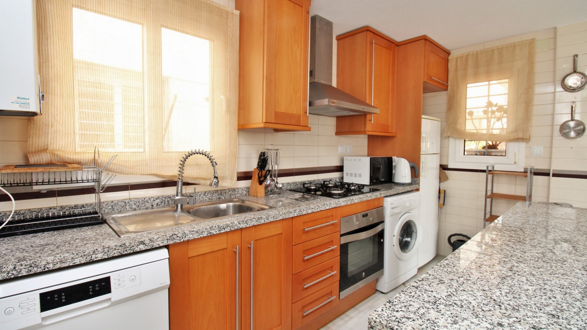 Resale - Apartment - Villamartin