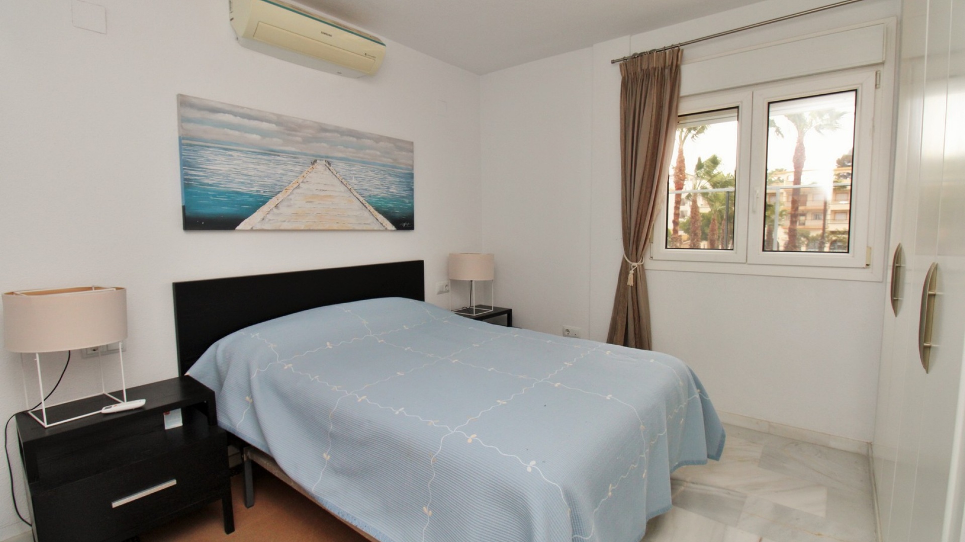 Resale - Apartment - Villamartin