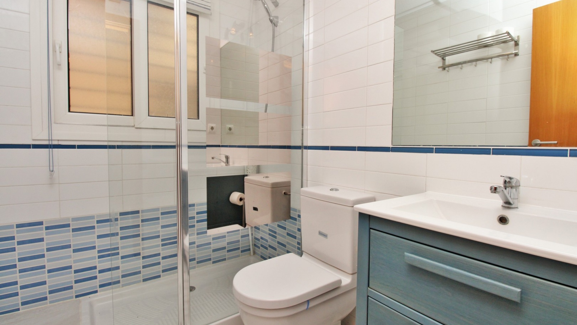 Resale - Apartment - Villamartin