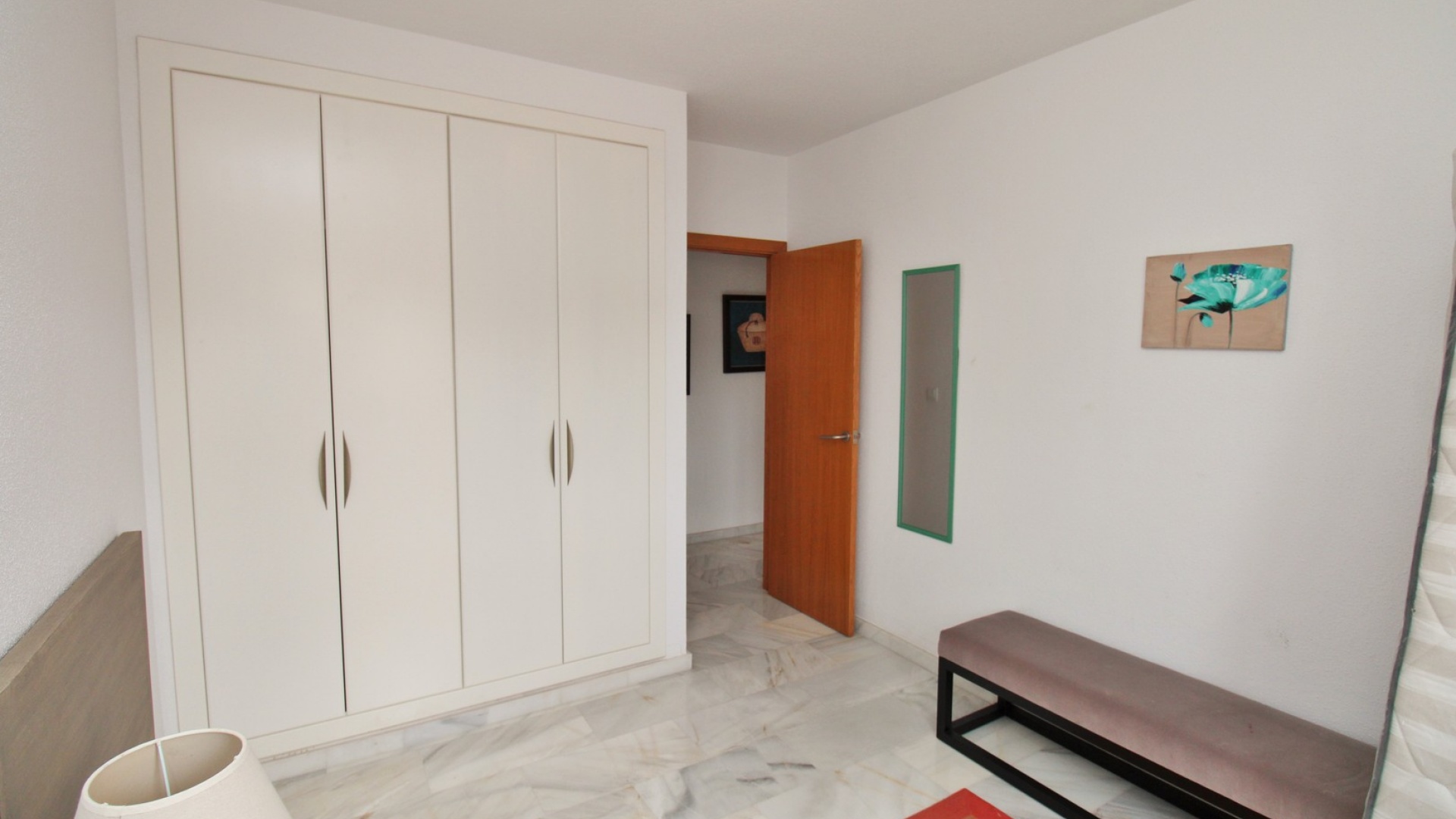 Resale - Apartment - Villamartin