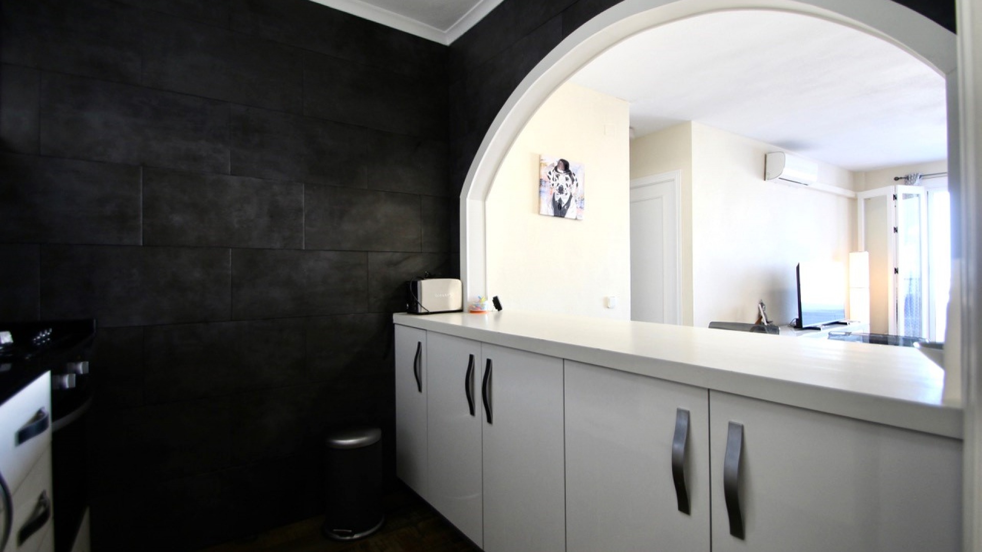 Resale - Apartment - Villamartin