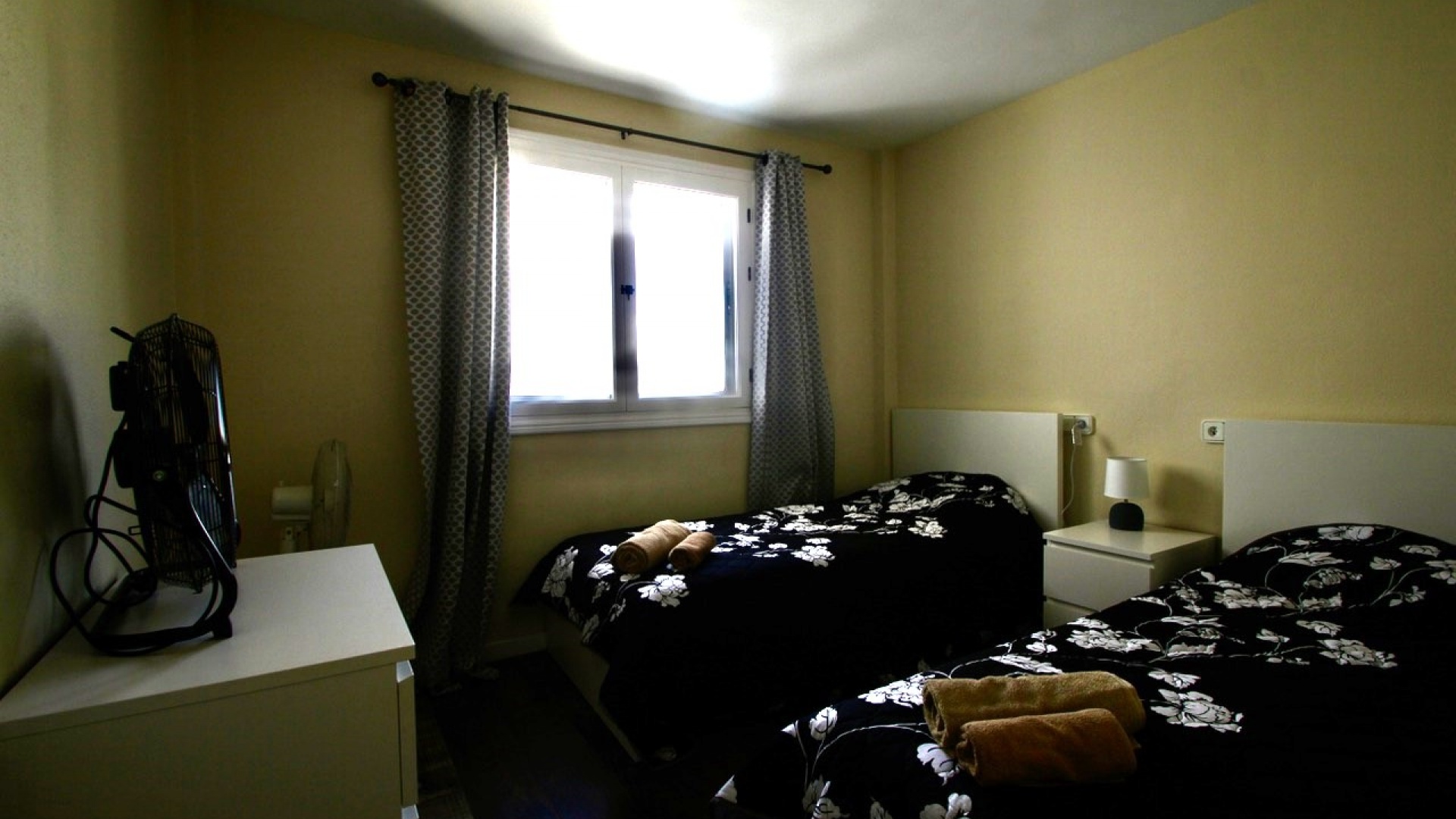 Resale - Apartment - Villamartin