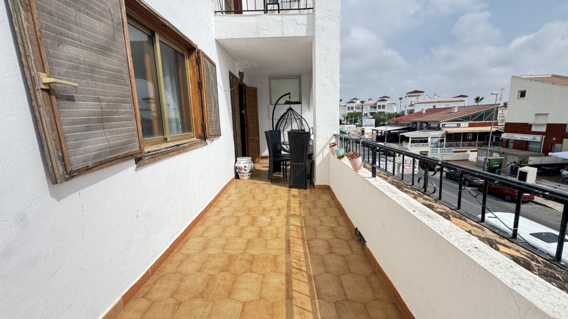 Resale - Apartment - Villamartin