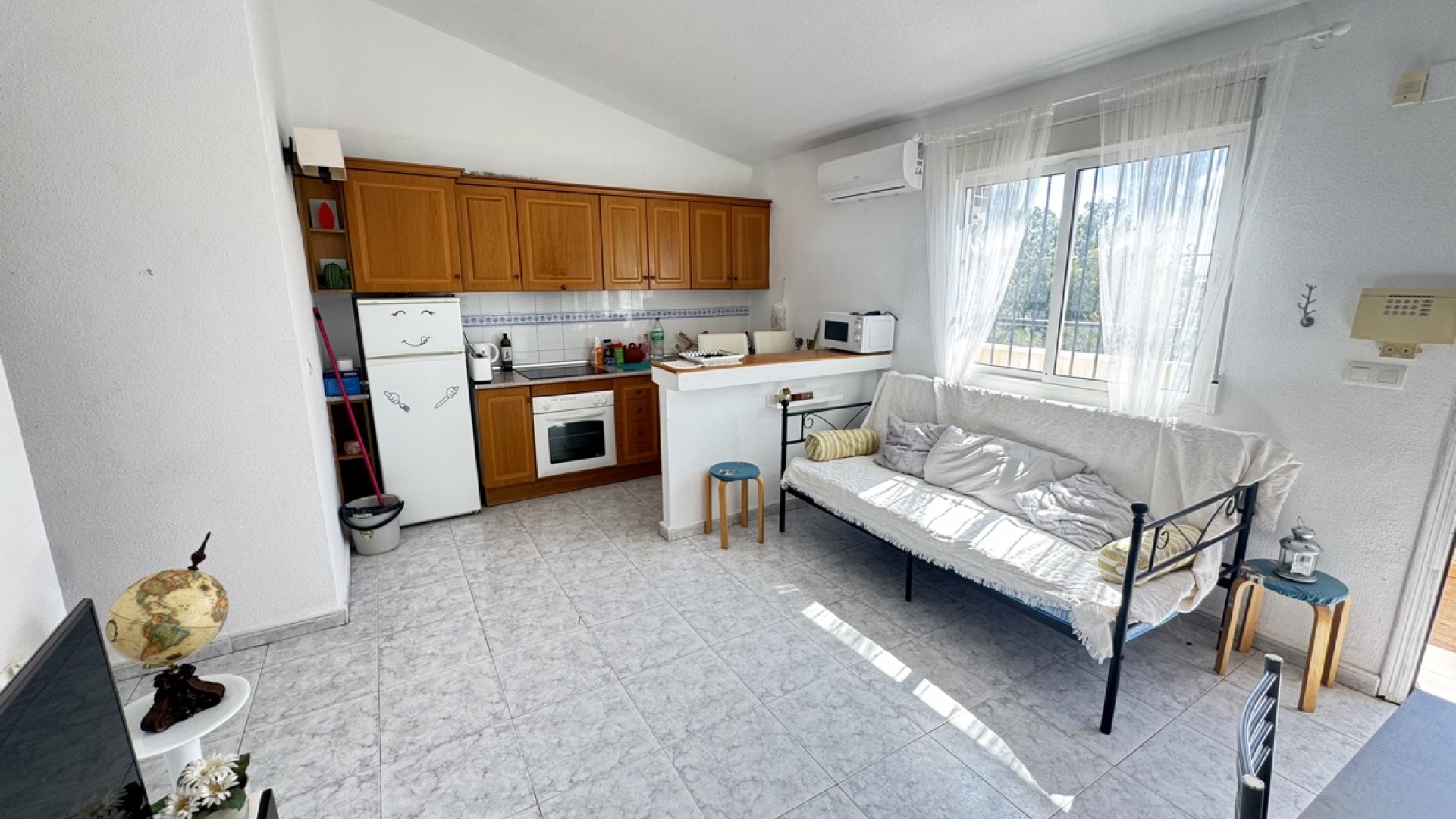 Resale - Apartment - Villamartin