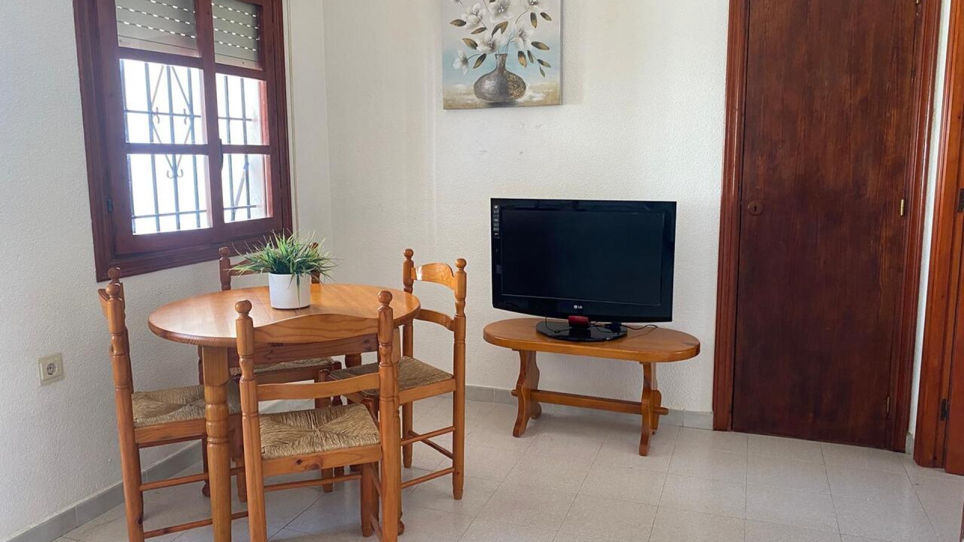 Resale - Apartment - Villamartin