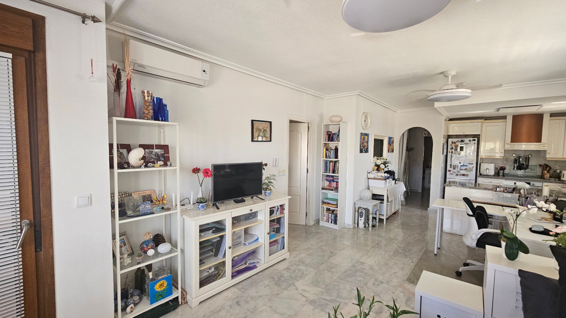 Resale - Apartment - Villamartin