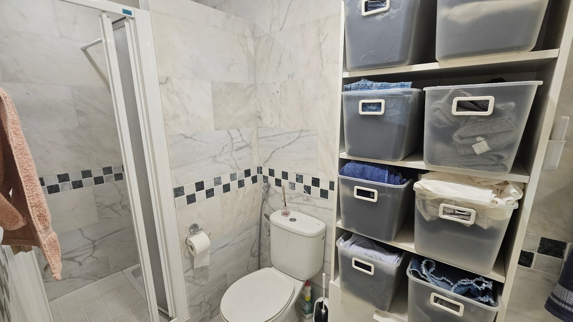 Resale - Apartment - Villamartin