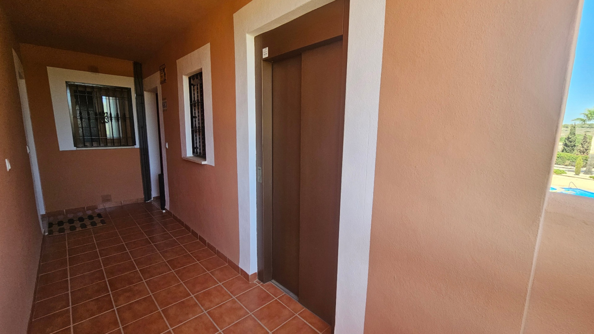 Resale - Apartment - Villamartin