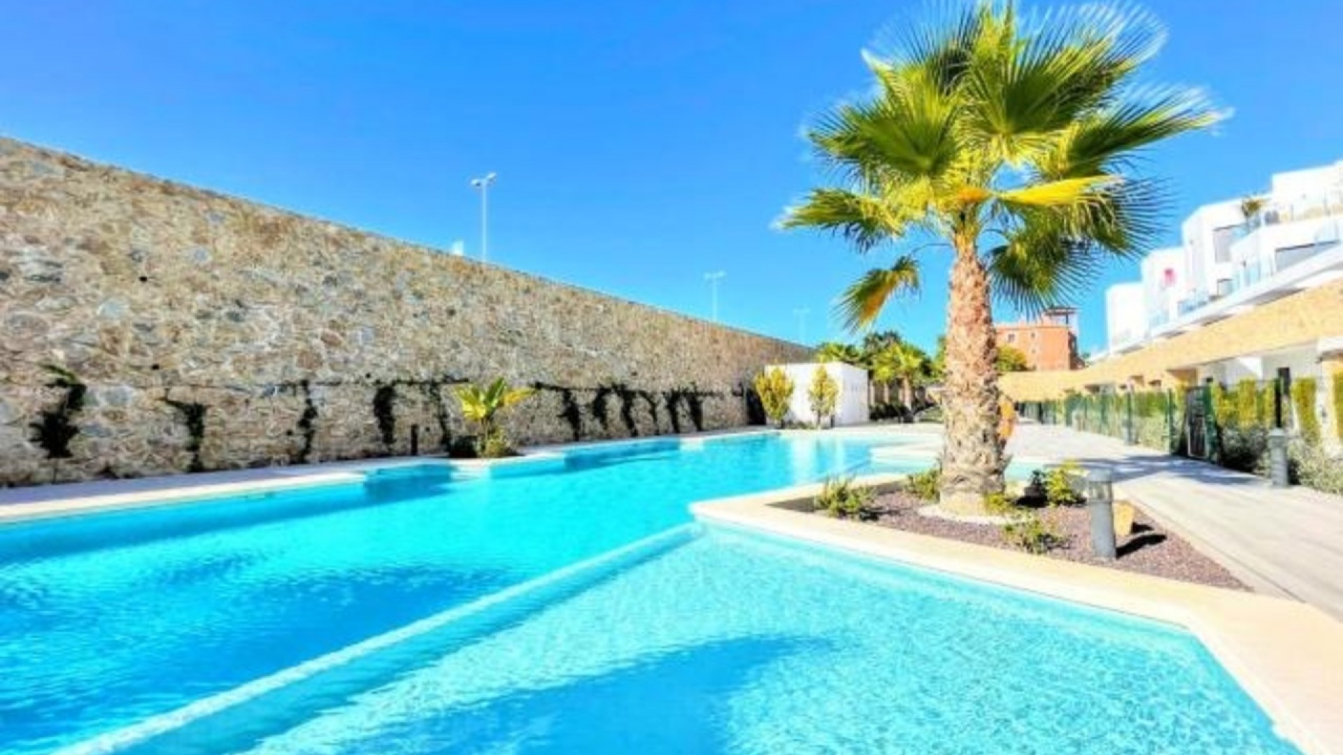 Resale - Apartment - Villamartin