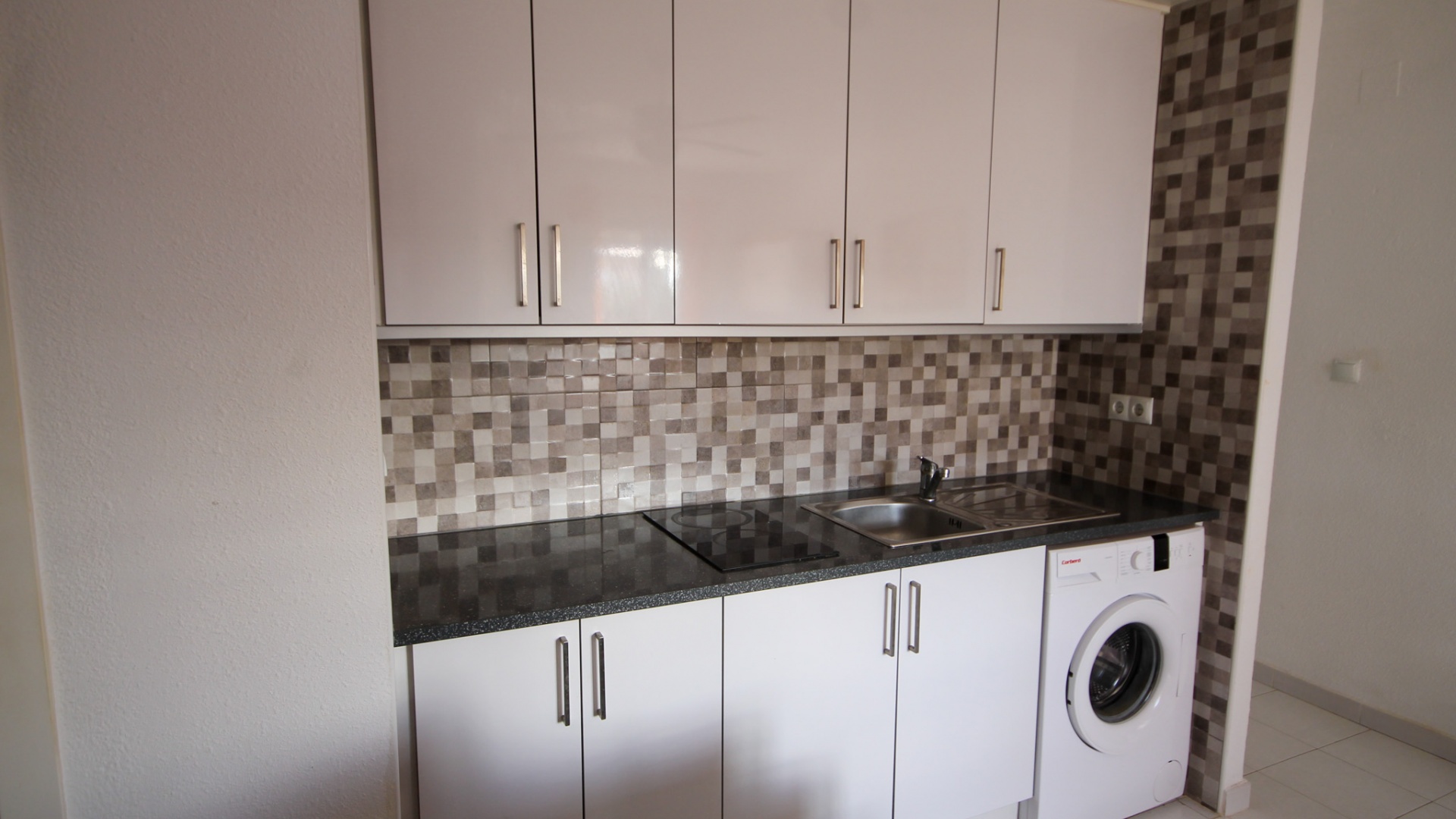 Resale - Apartment - Villamartin