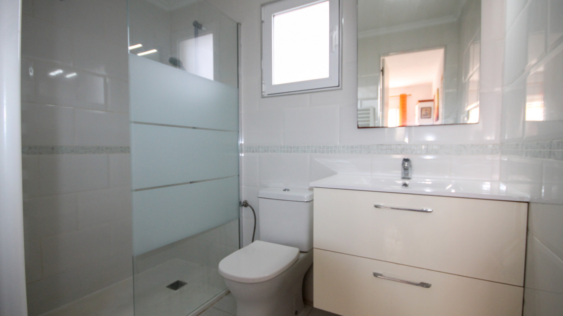 Resale - Apartment - Villamartin