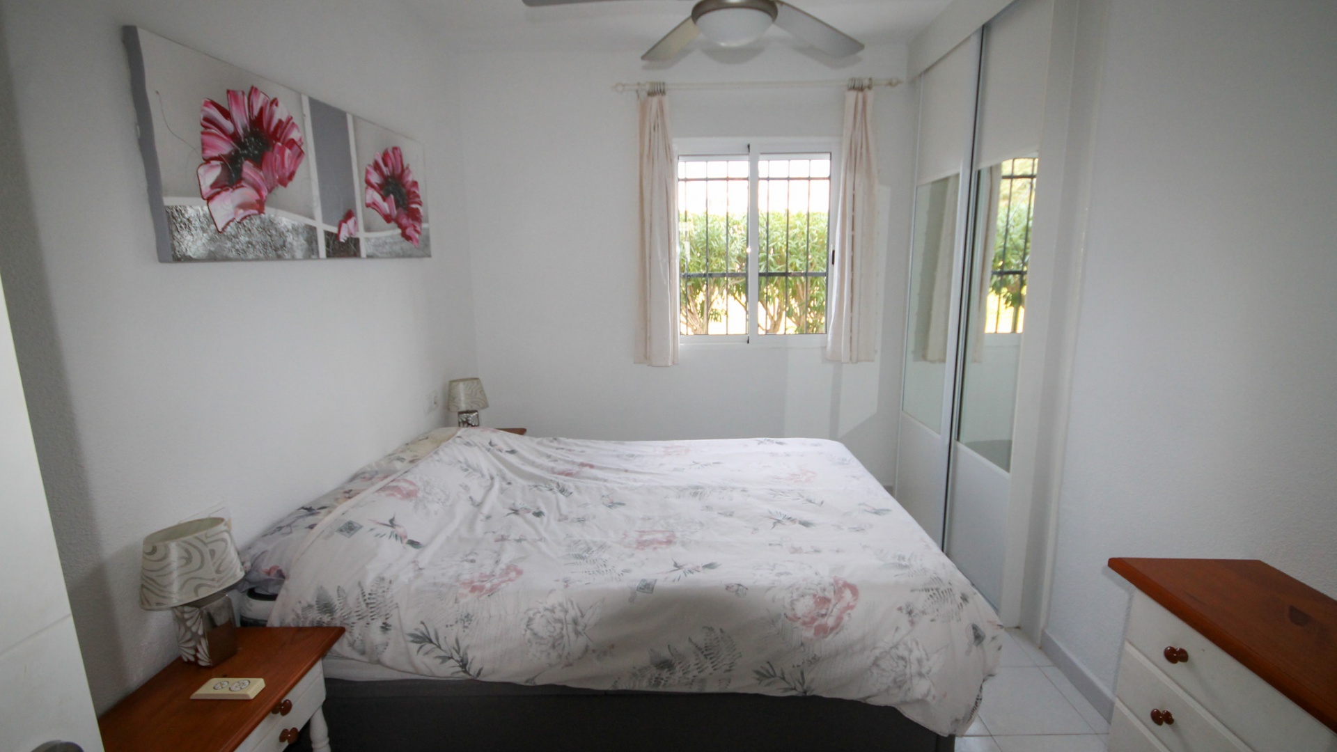 Resale - Apartment - Villamartin