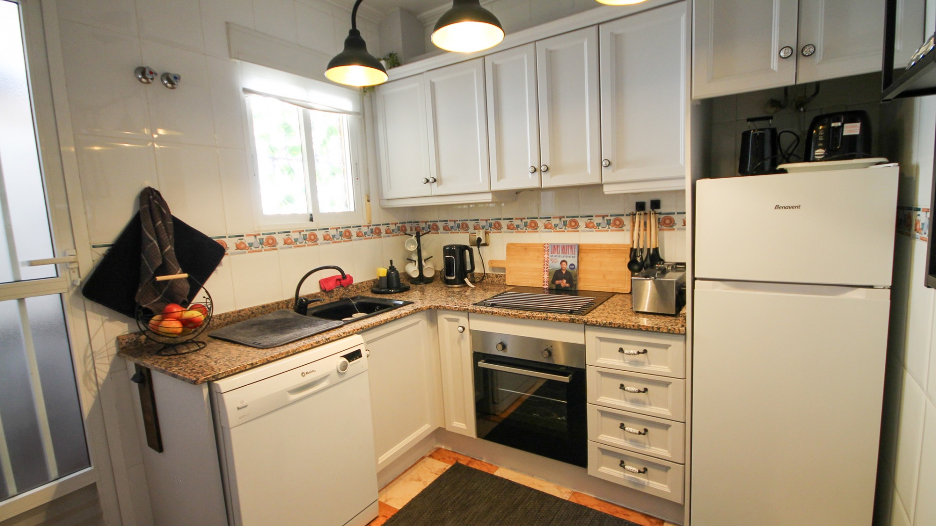 Resale - Apartment - Villamartin