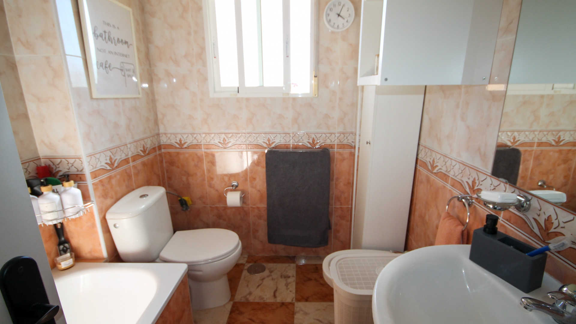 Resale - Apartment - Villamartin