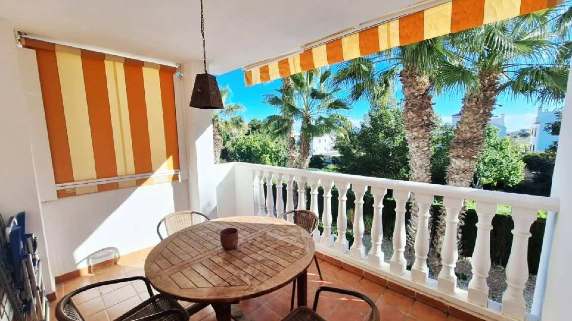 Resale - Apartment - Villamartin