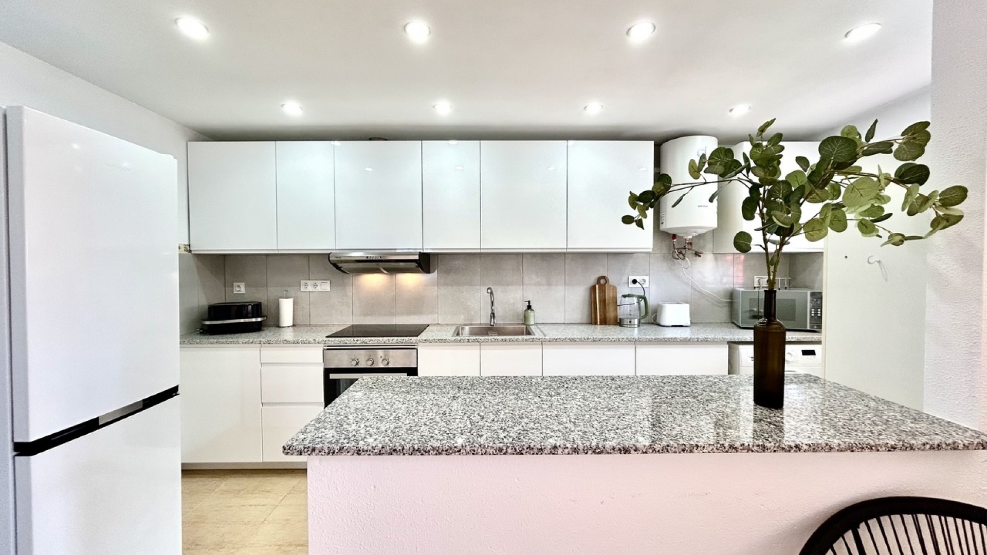 Resale - Apartment - Villamartin