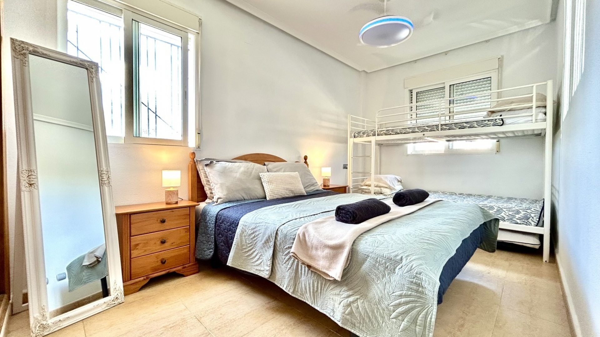 Resale - Apartment - Villamartin