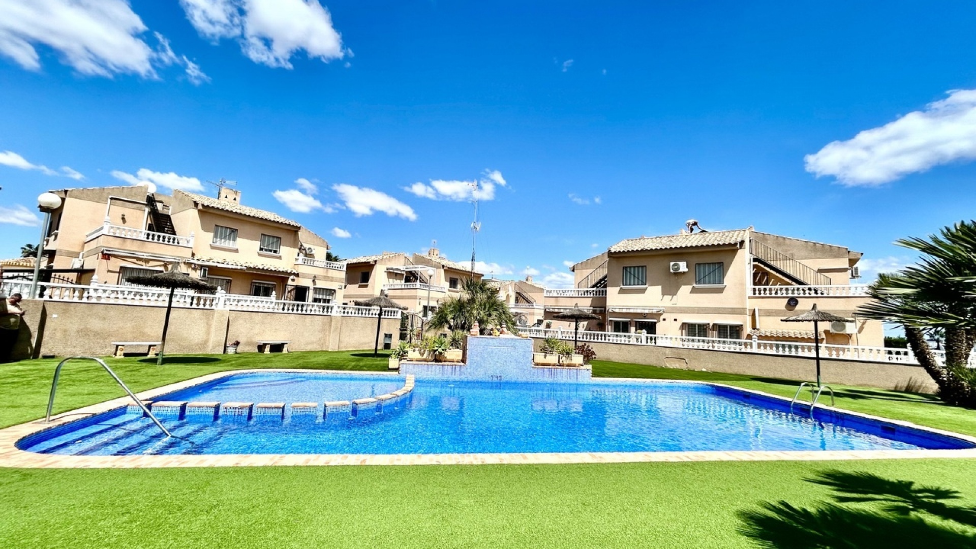 Resale - Apartment - Villamartin