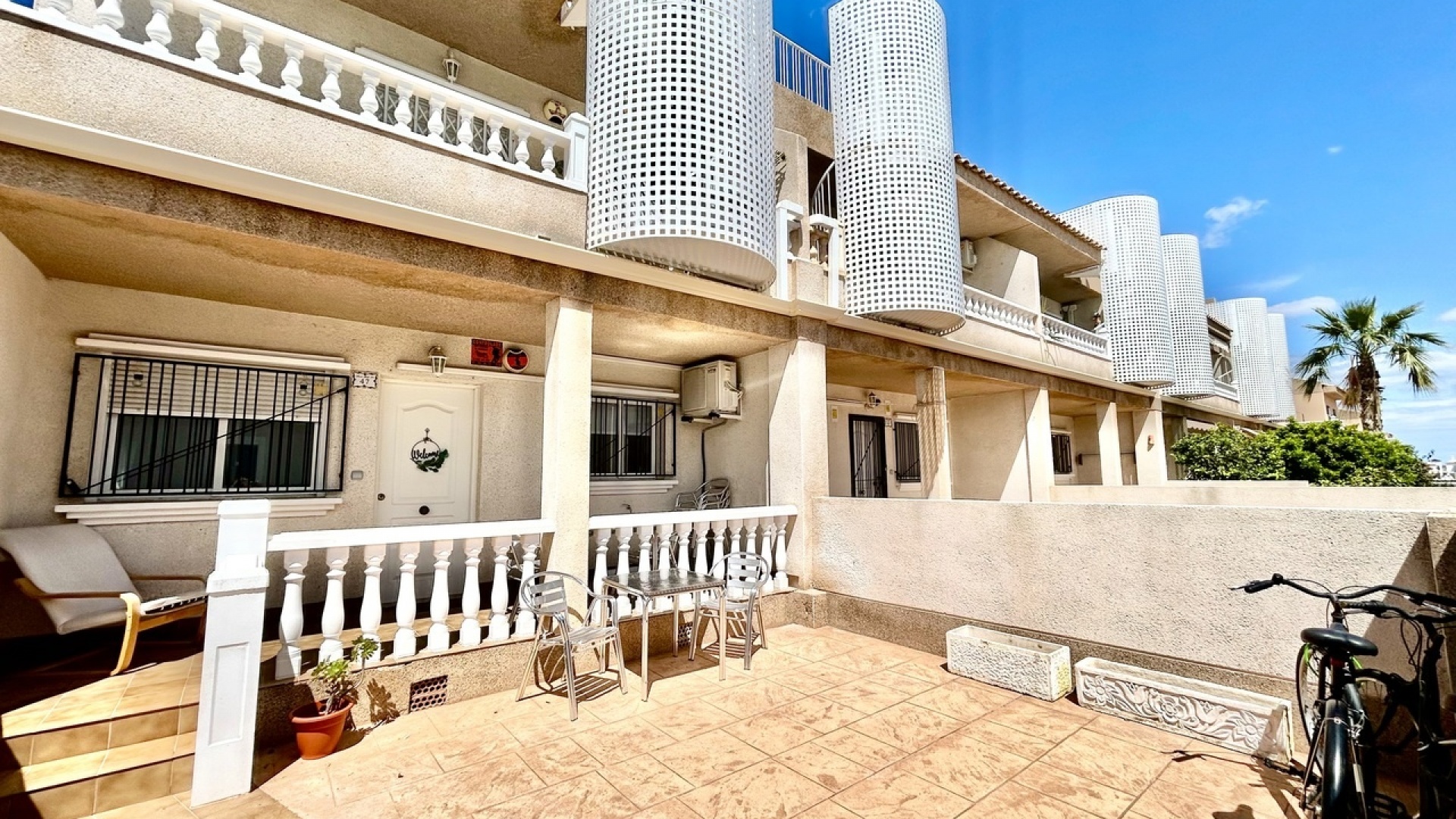 Resale - Apartment - Villamartin