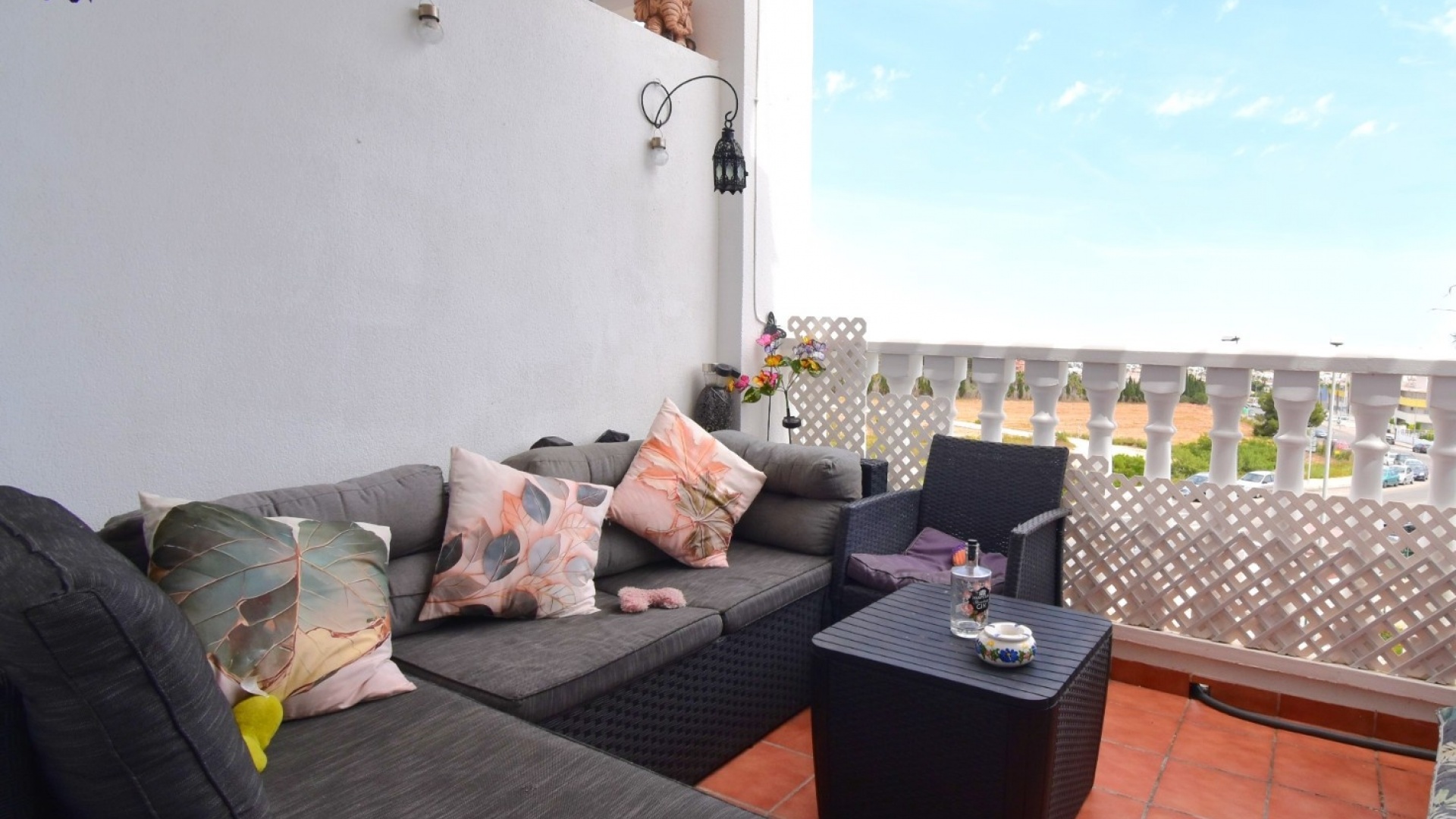 Resale - Apartment - Villamartin