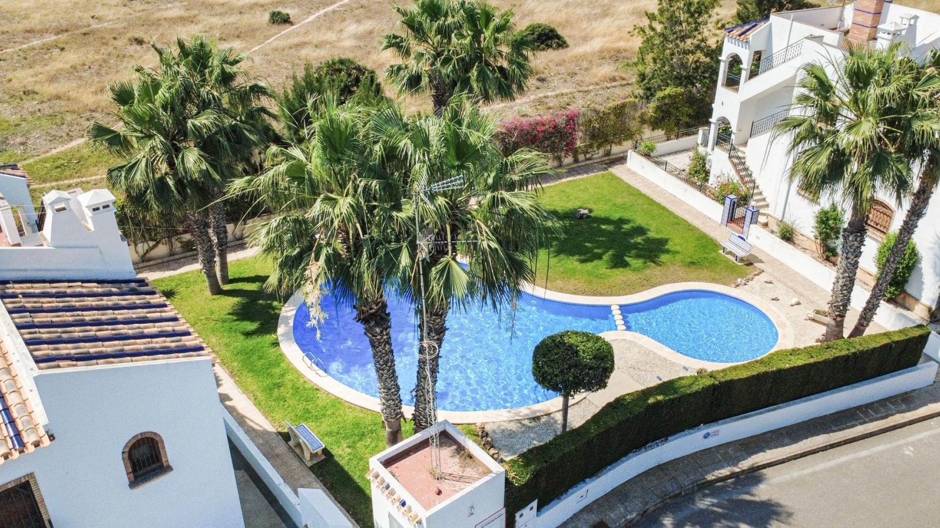 Resale - Apartment - Villamartin