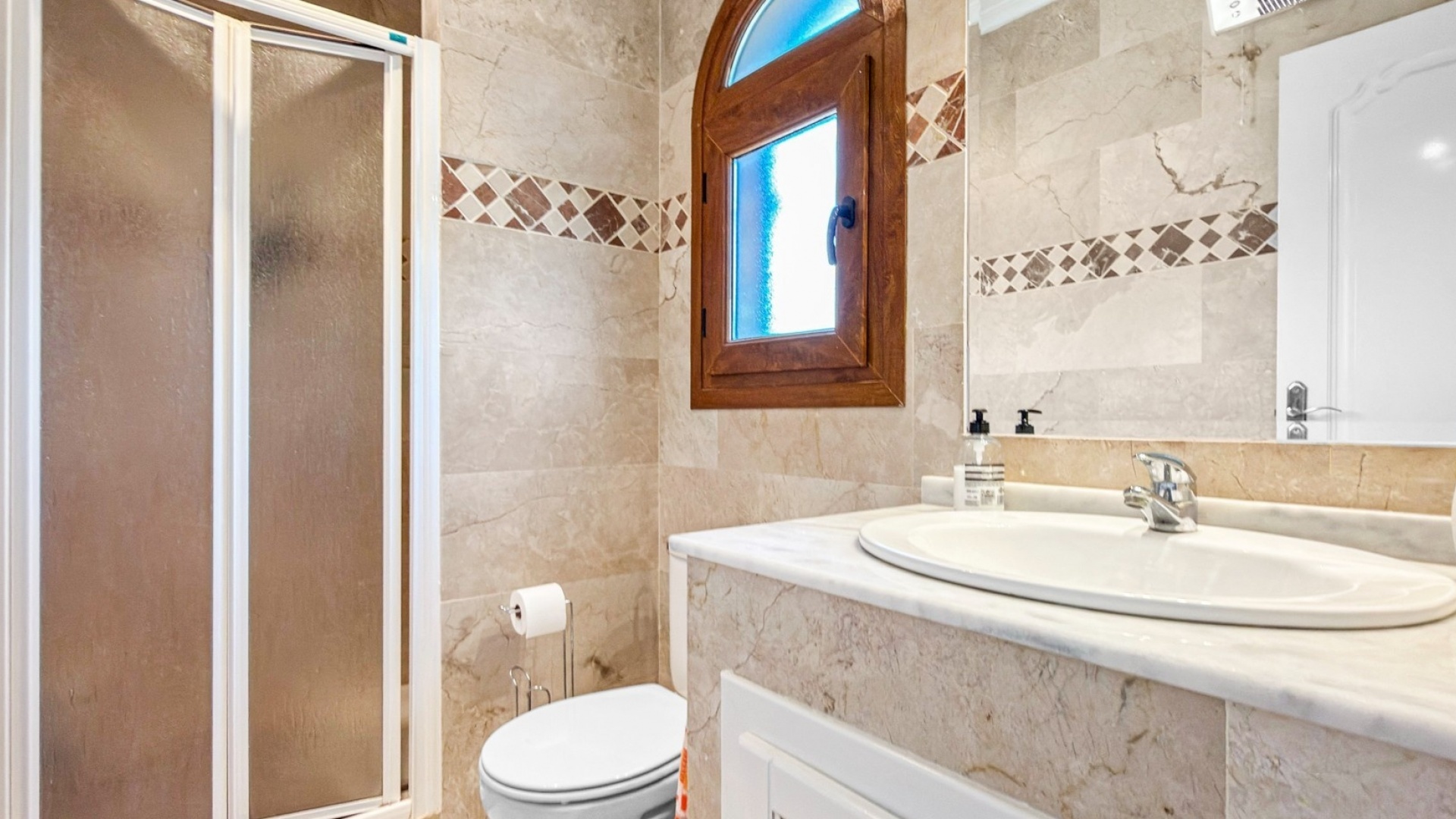 Resale - Apartment - Villamartin