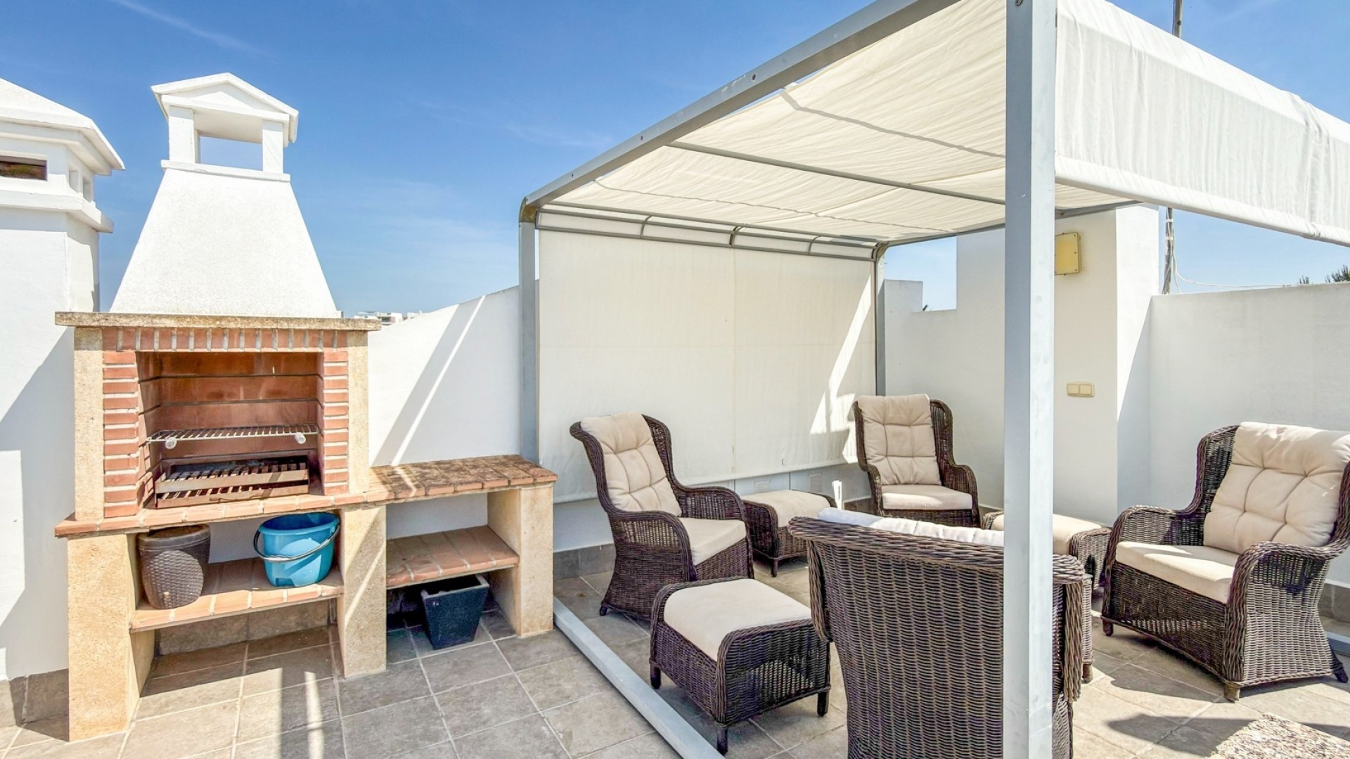 Resale - Apartment - Villamartin
