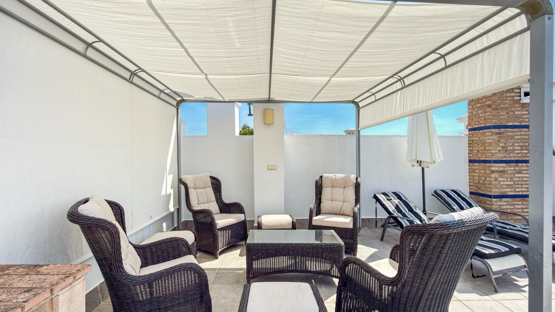 Resale - Apartment - Villamartin