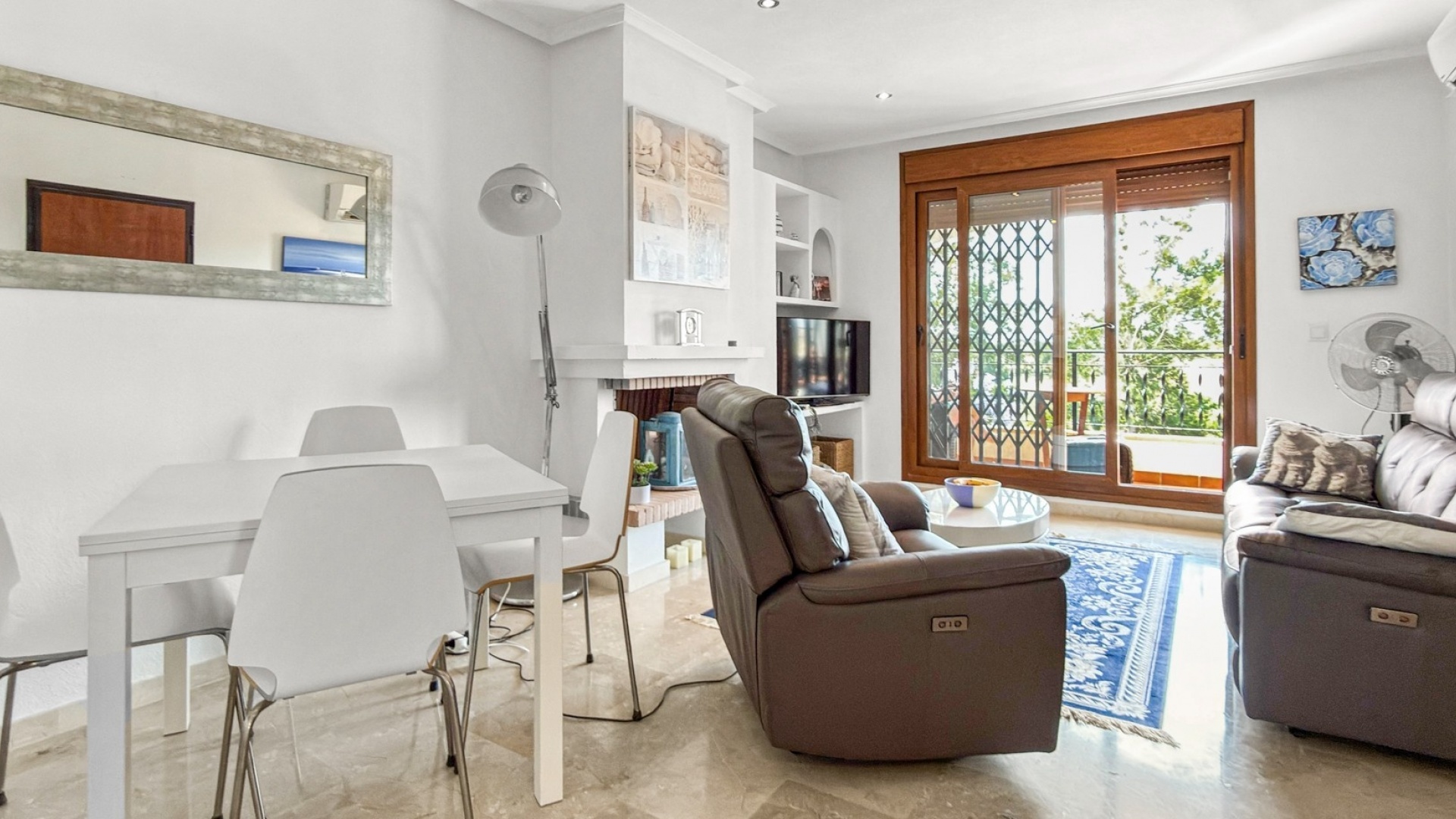 Resale - Apartment - Villamartin