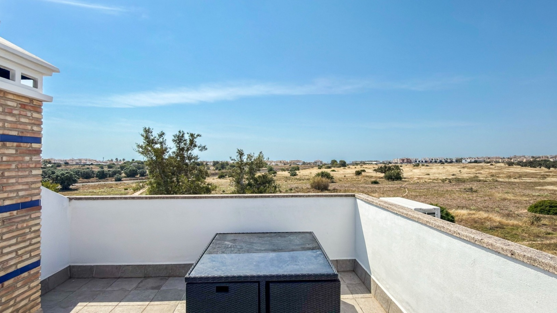 Resale - Apartment - Villamartin