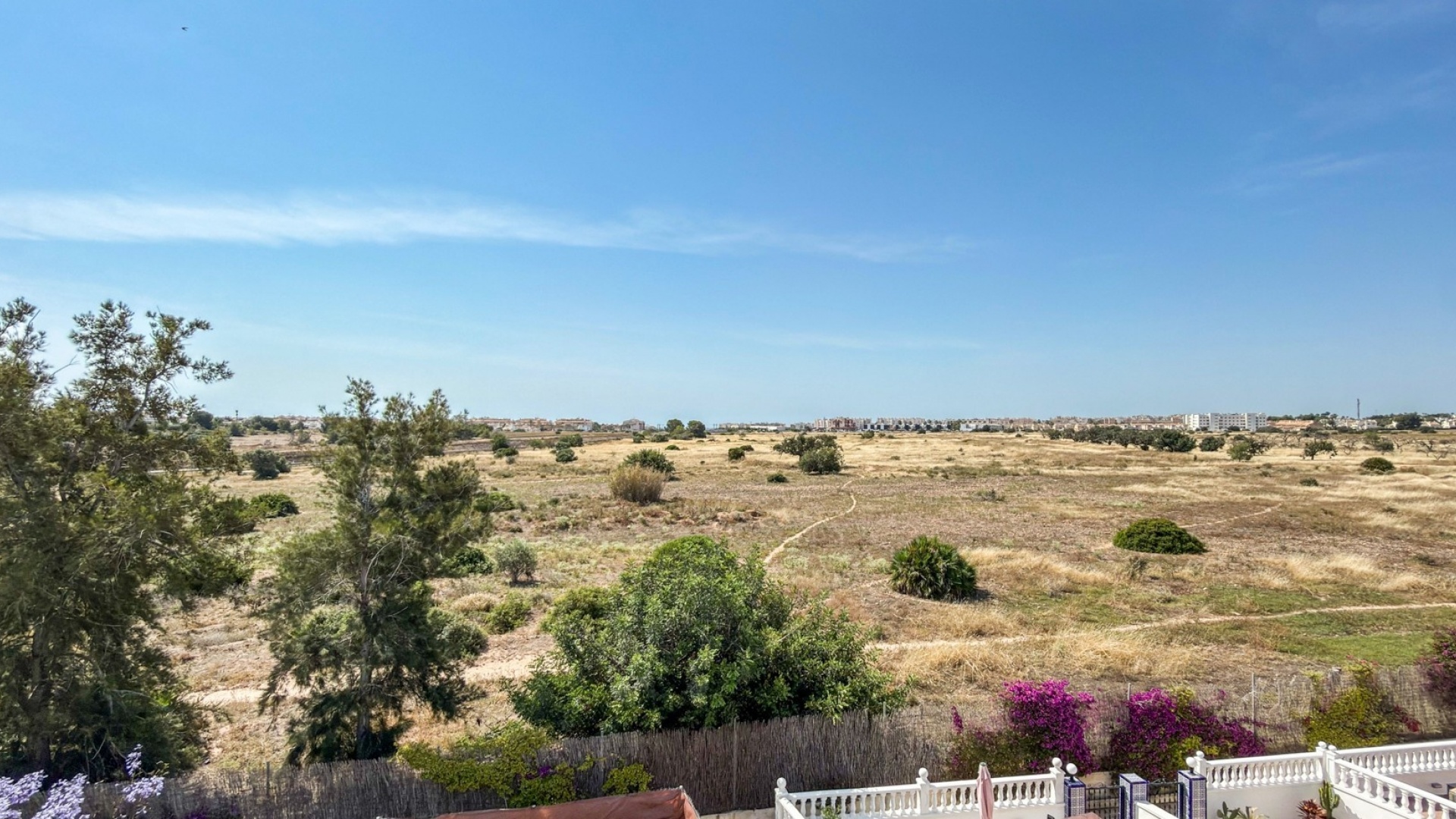 Resale - Apartment - Villamartin