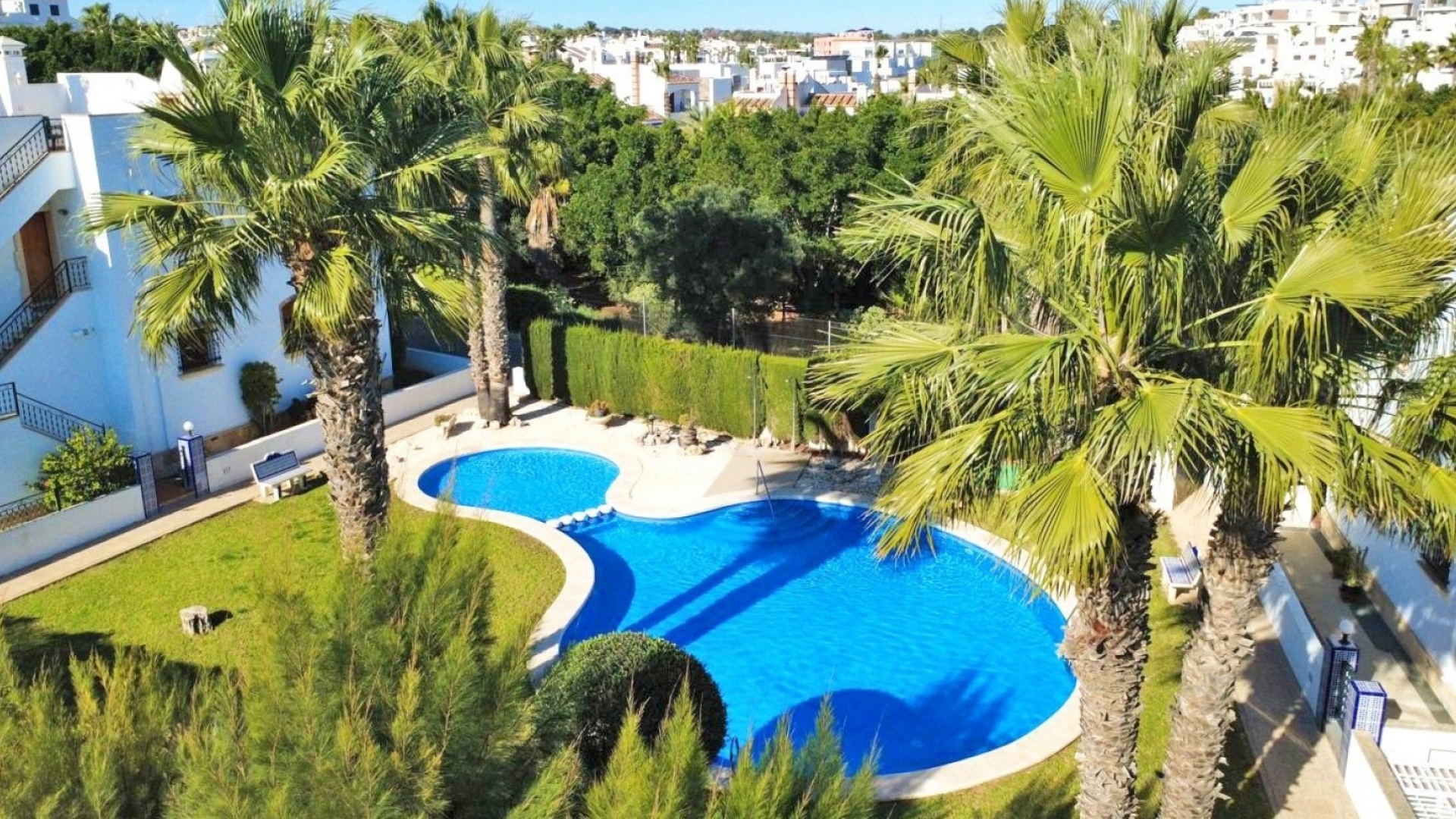 Resale - Apartment - Villamartin