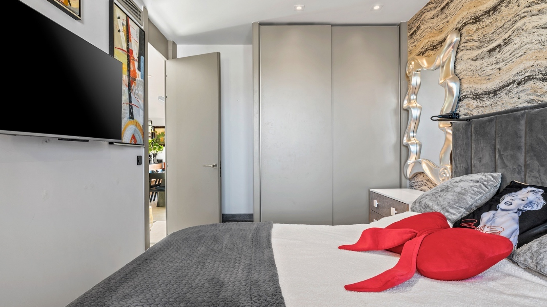 Resale - Apartment - Villamartin