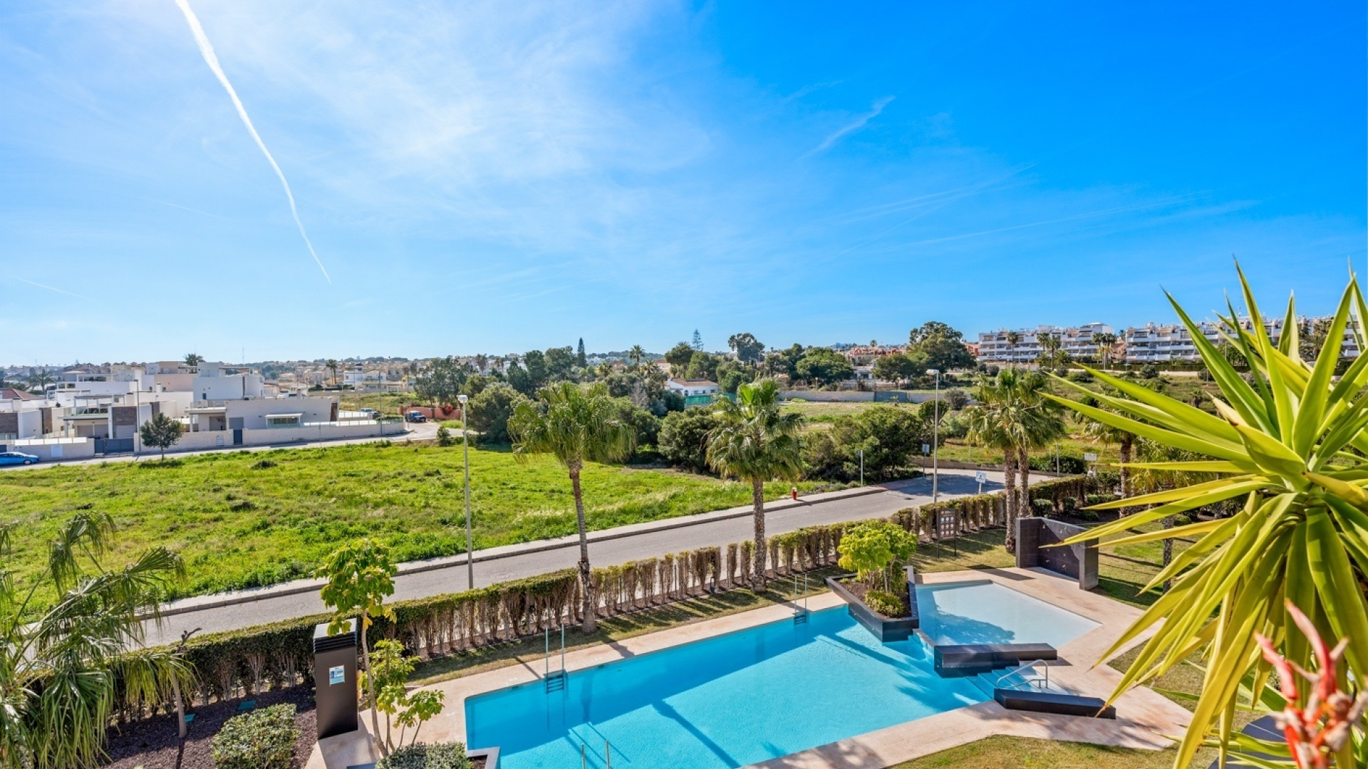 Resale - Apartment - Villamartin