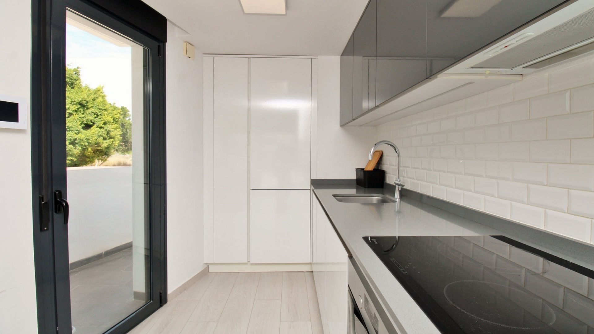 Resale - Apartment - Villamartin
