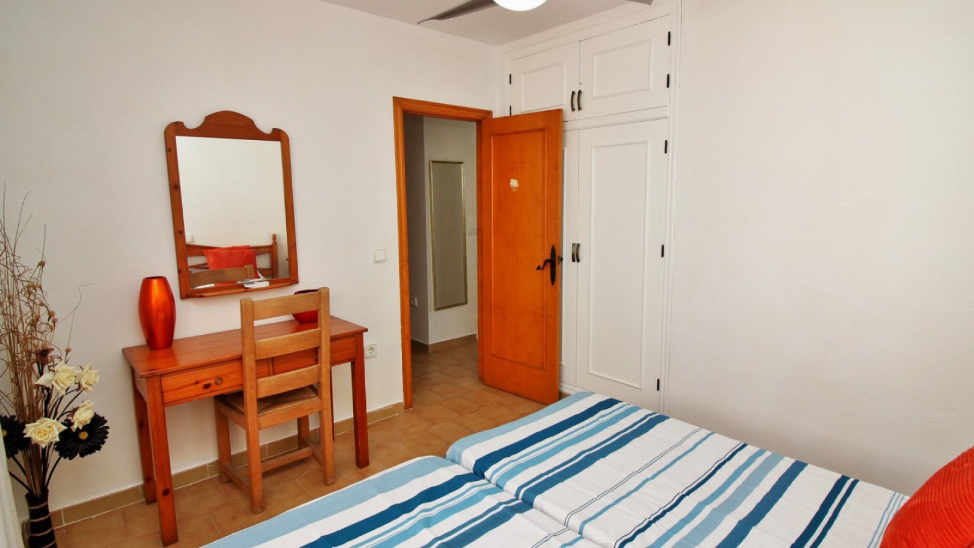 Resale - Apartment - Villamartin