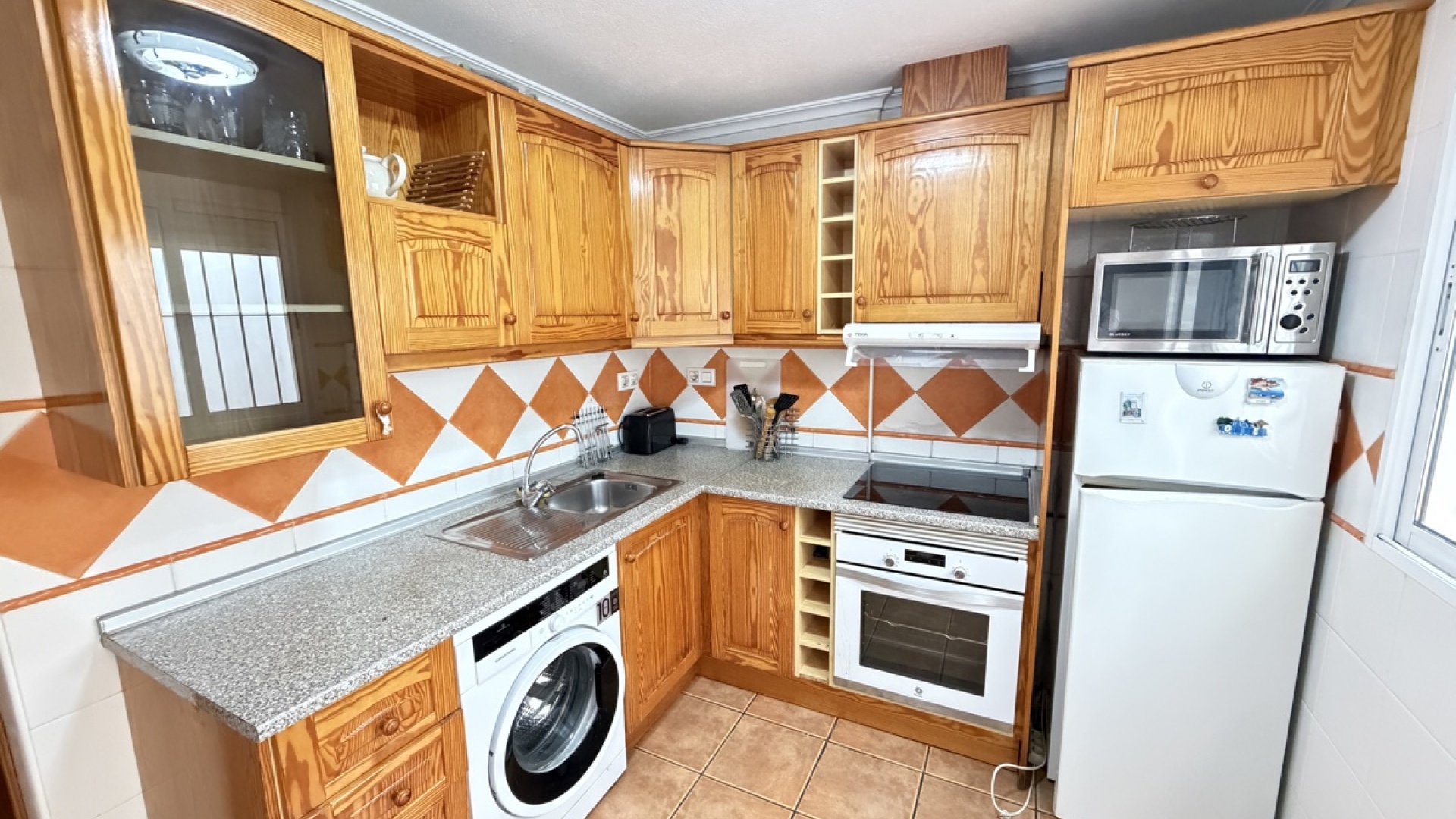 Resale - Bungalow - Cabo Roig