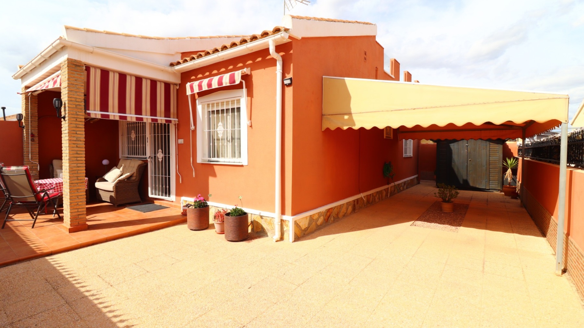 Resale - Bungalow - Daya Nueva - Daya Nueva - Town