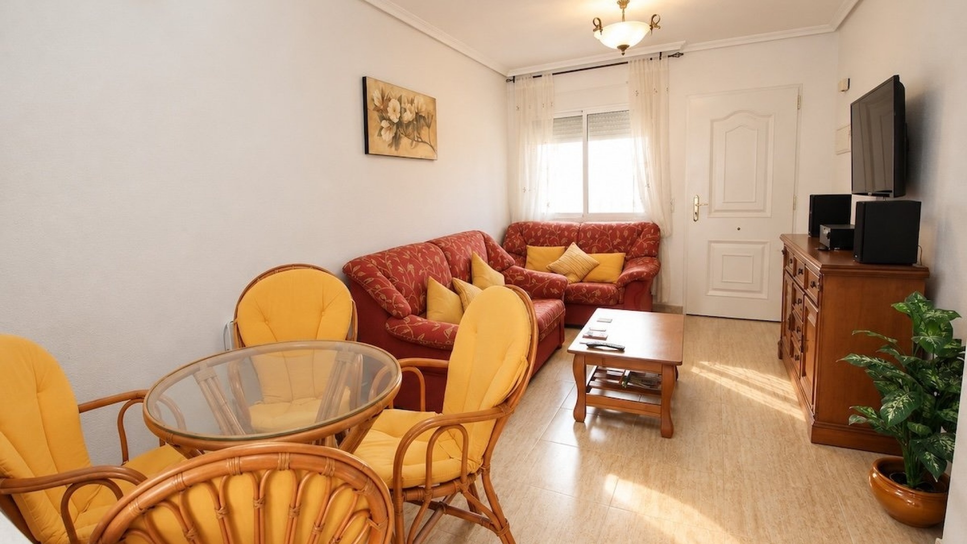 Resale - Bungalow - Daya Nueva