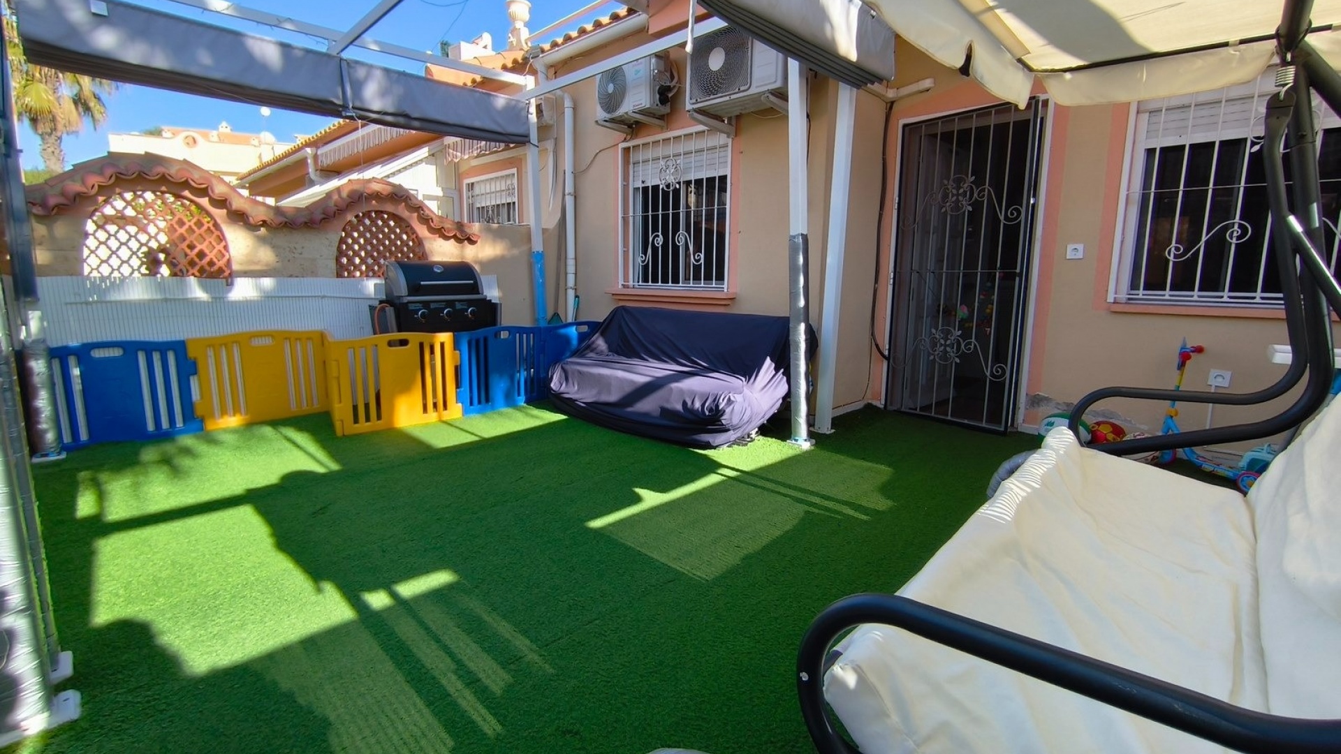 Resale - Bungalow - La Florida  - La Florida