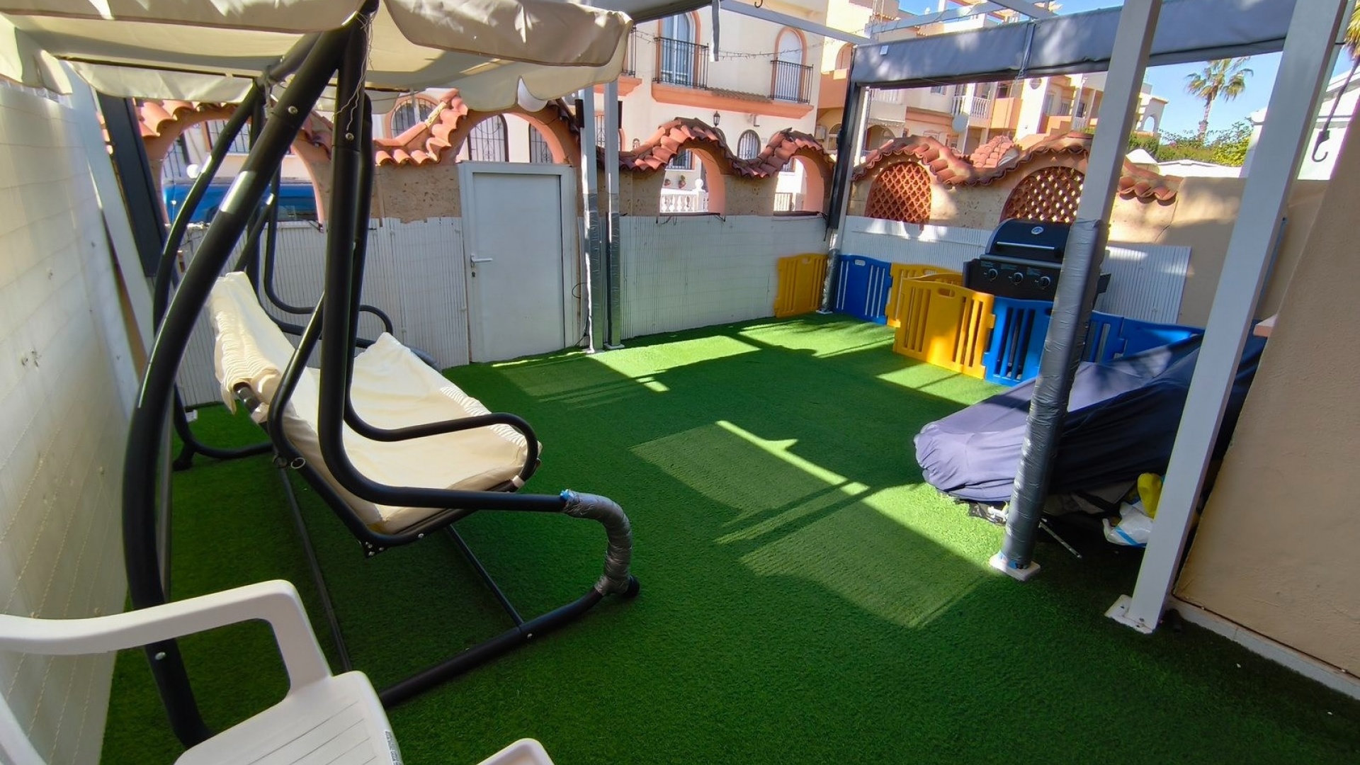 Resale - Bungalow - La Florida  - La Florida