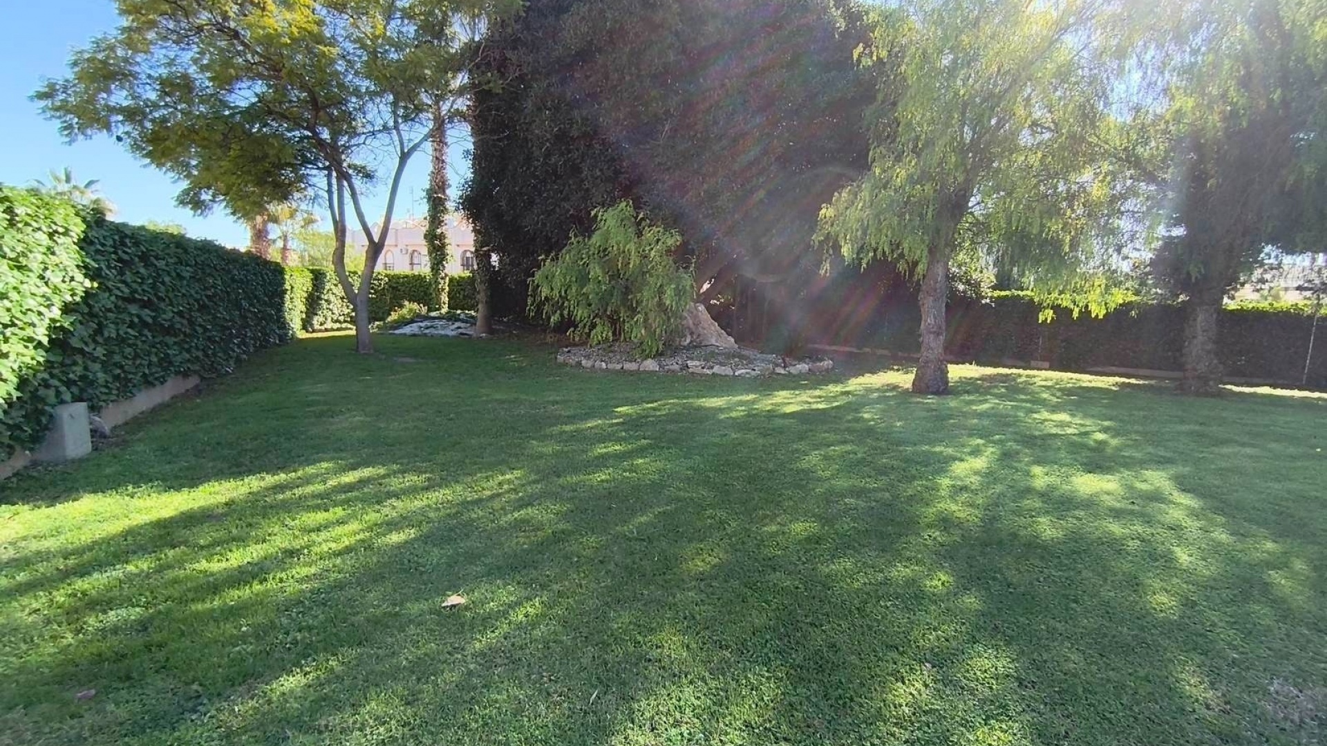 Resale - Bungalow - La Florida  - La Florida