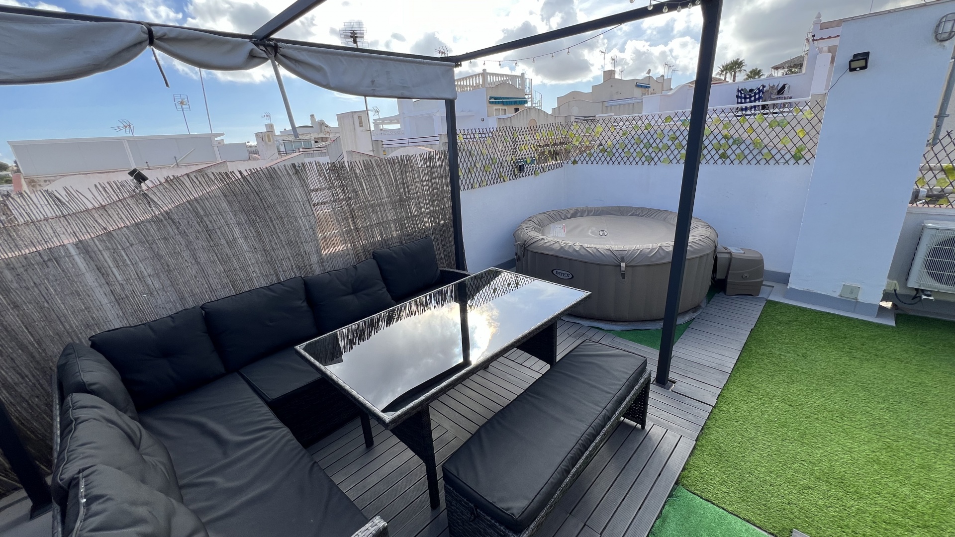 Resale - Bungalow - Los Balcones - lago jardin