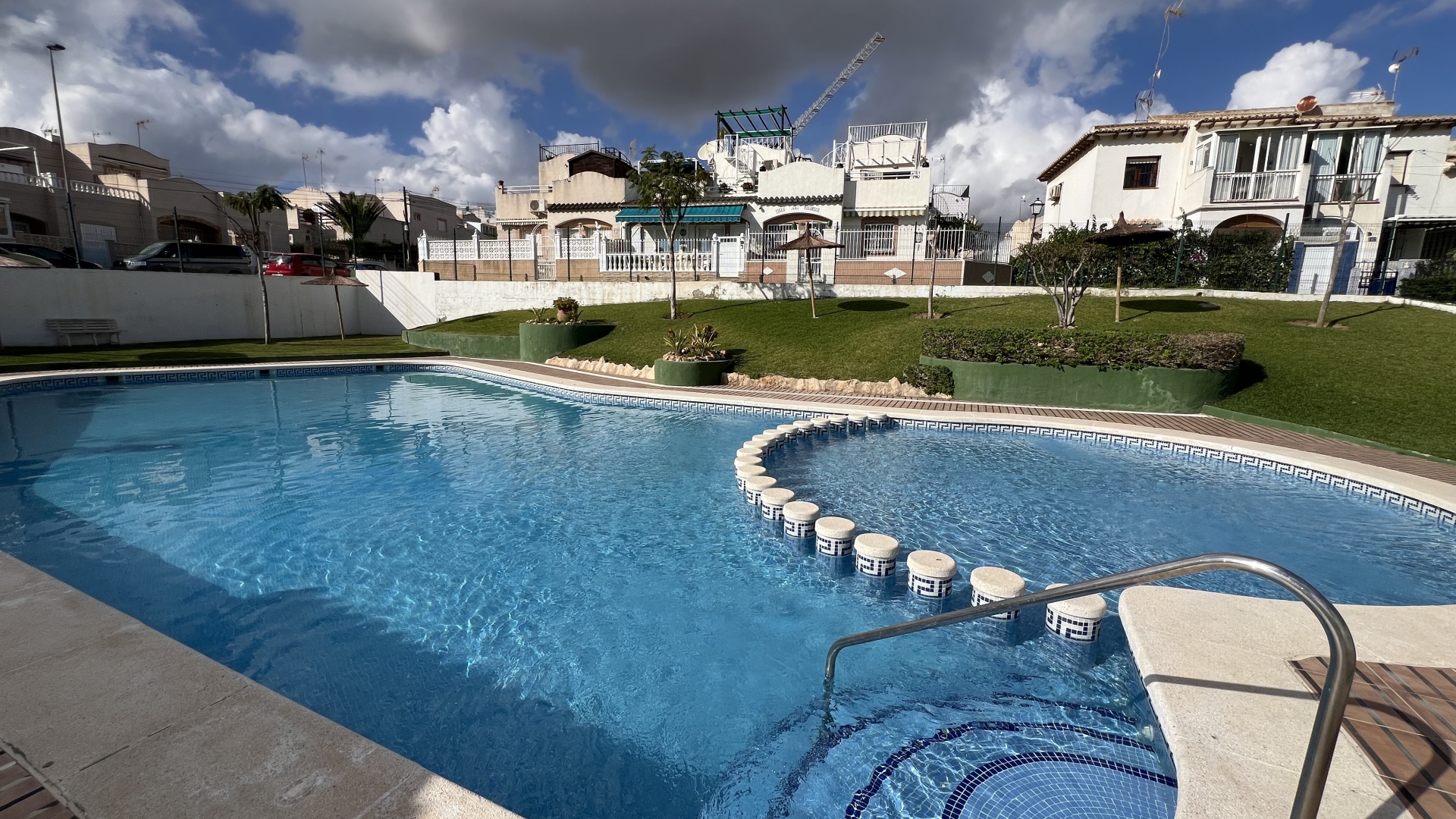 Resale - Bungalow - Los Balcones - lago jardin