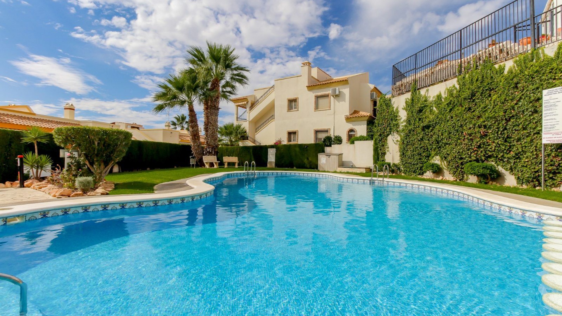 Resale - Bungalow - Playa Flamenca - jumilla